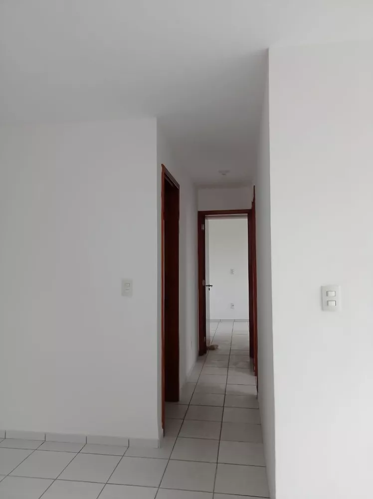 Apartamento à venda com 3 quartos, 68m² - Foto 2