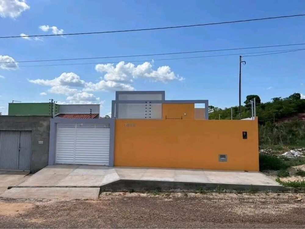 Casa à venda com 2 quartos, 62m² - Foto 1