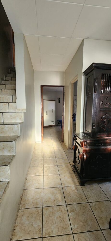 Casa à venda com 2 quartos, 200m² - Foto 10