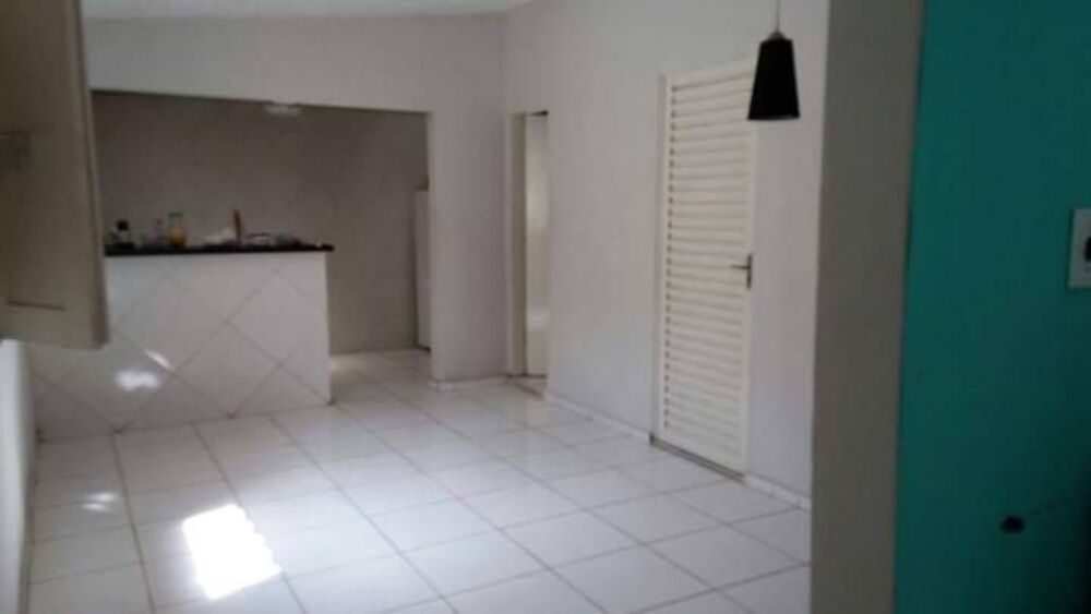 Casa, 2 quartos, 190 m² - Foto 1