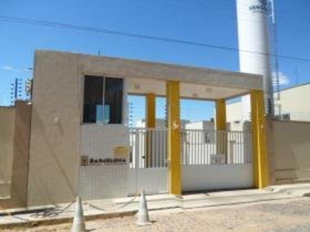 Casa à venda com 3 quartos, 112m² - Foto 1
