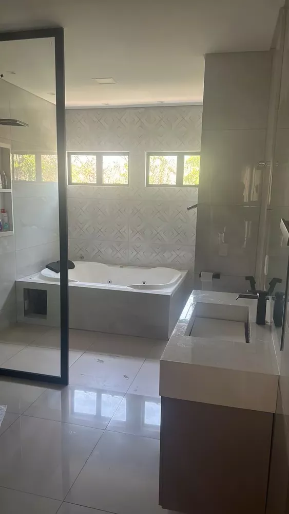 Casa à venda e aluguel com 7 quartos, 450m² - Foto 2