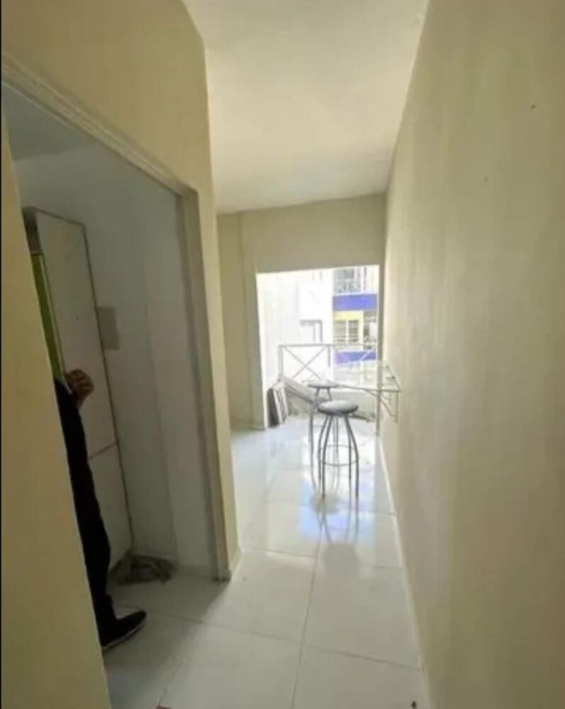 Apartamento à venda com 2 quartos, 46m² - Foto 2