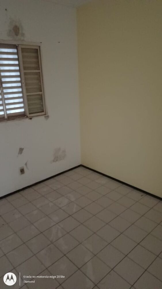 Apartamento à venda com 3 quartos, 73m² - Foto 2