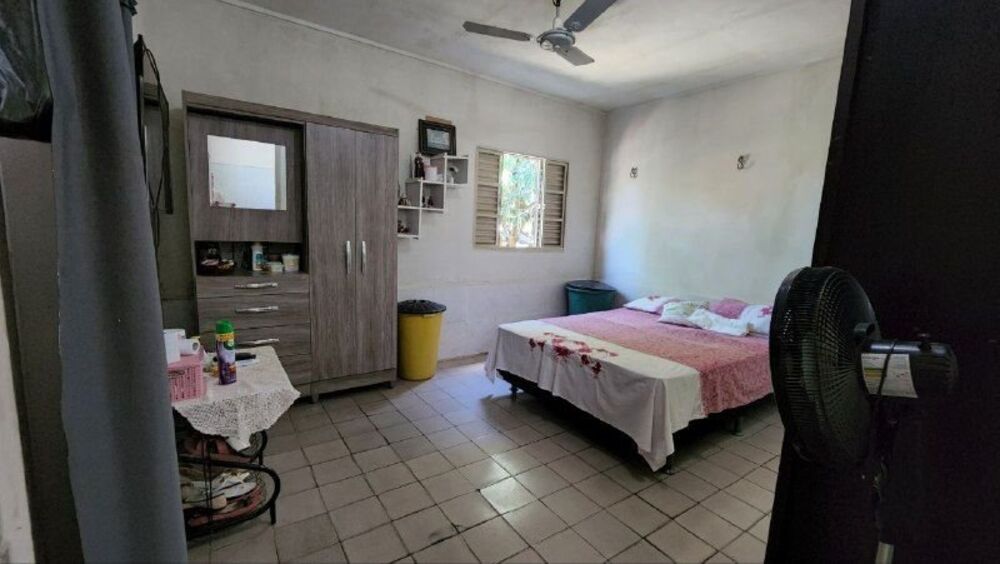 Casa à venda com 5 quartos, 230m² - Foto 5