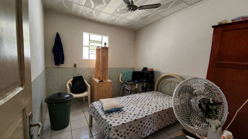 Casa à venda com 5 quartos, 230m² - Foto 3