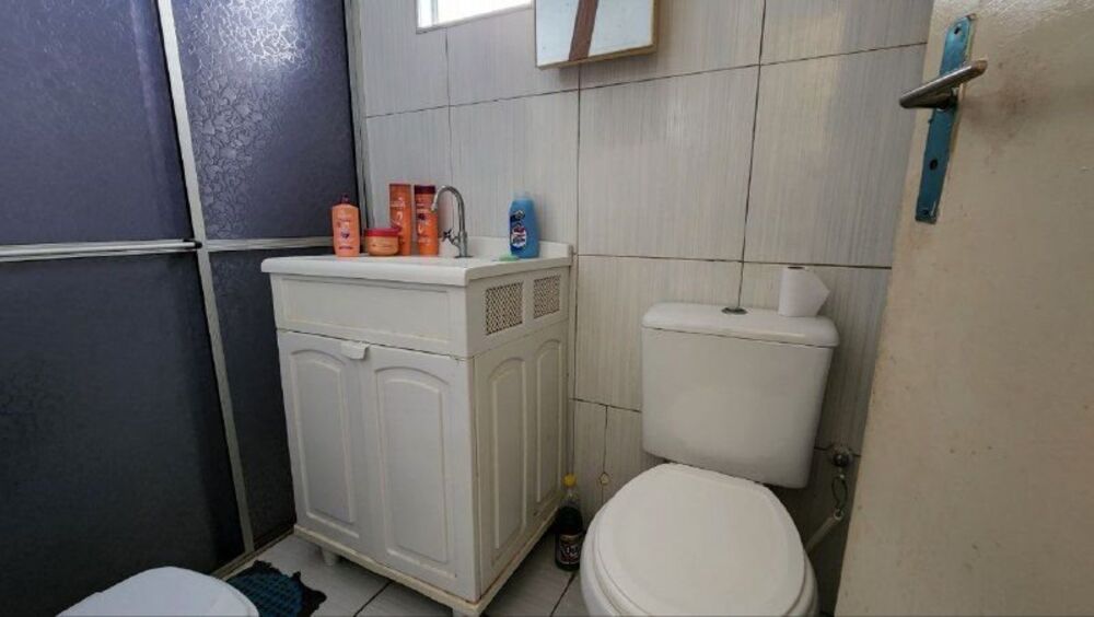 Casa à venda com 5 quartos, 230m² - Foto 4