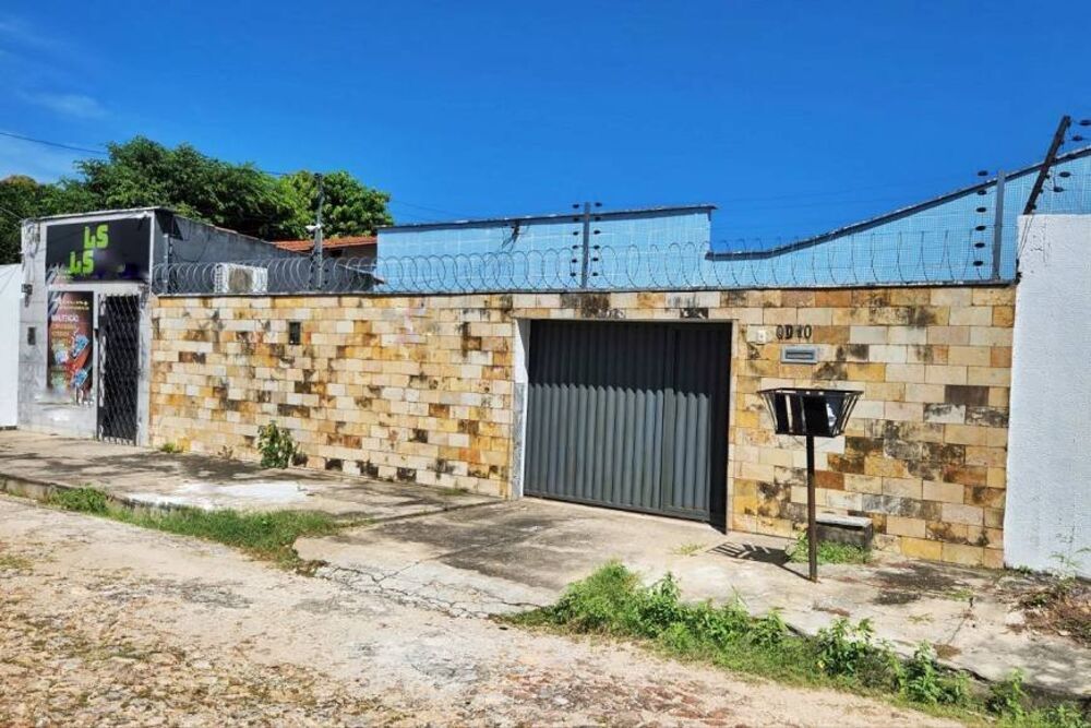 Casa à venda com 5 quartos, 230m² - Foto 8