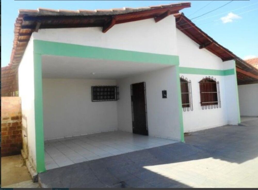 Casa à venda com 3 quartos, 300m² - Foto 1