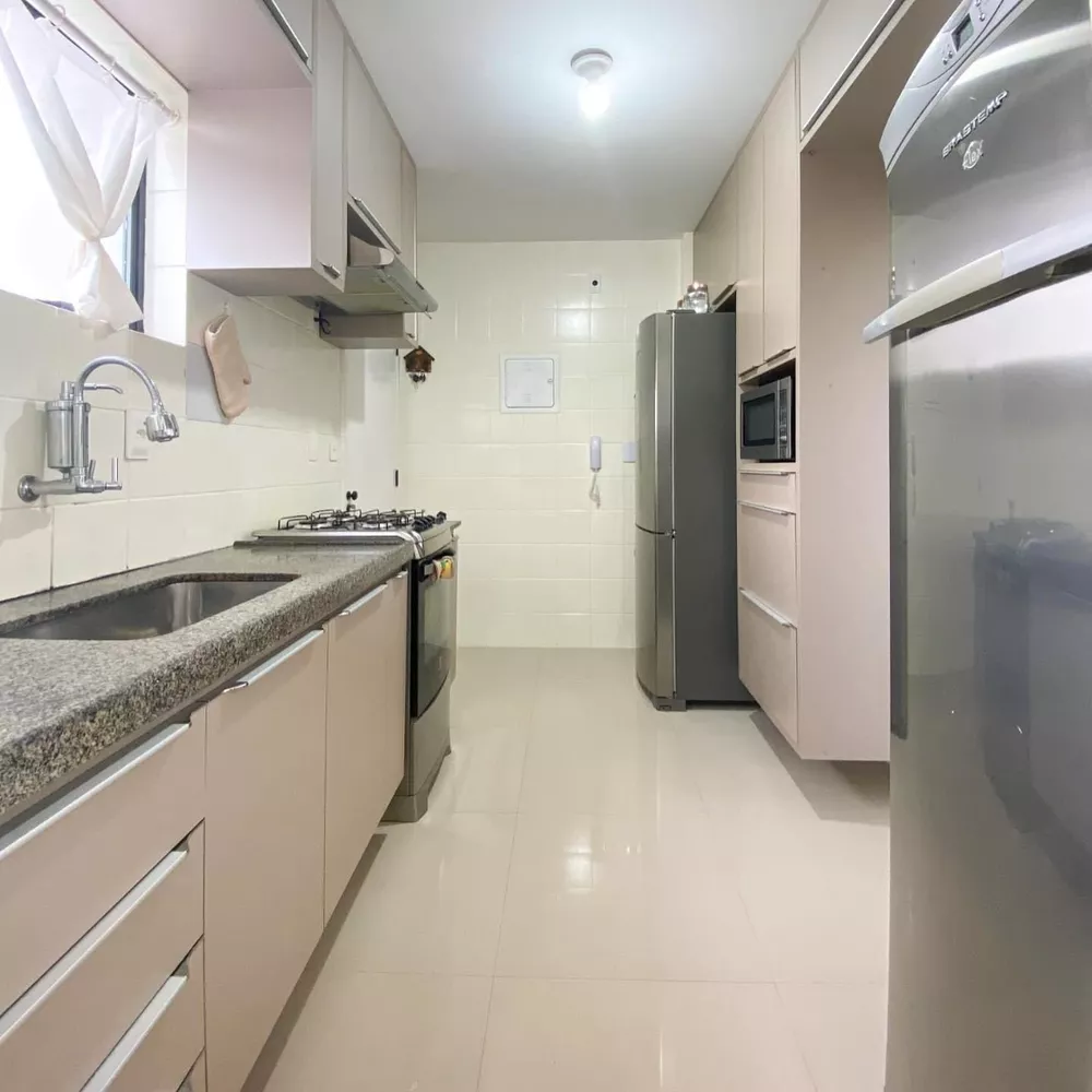 Apartamento à venda com 3 quartos, 100m² - Foto 3