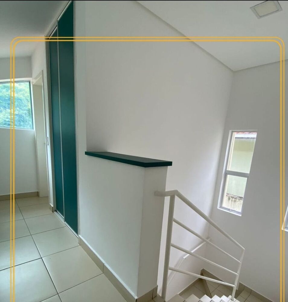 Casa à venda com 3 quartos, 105m² - Foto 2