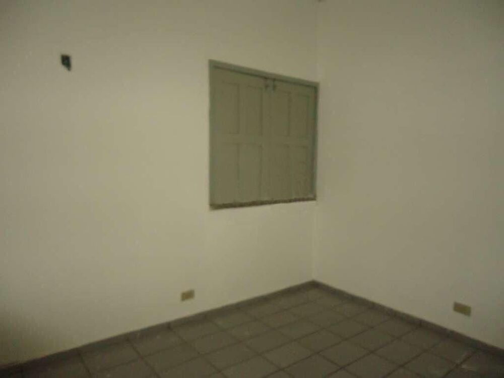 Casa à venda com 3 quartos, 250m² - Foto 4