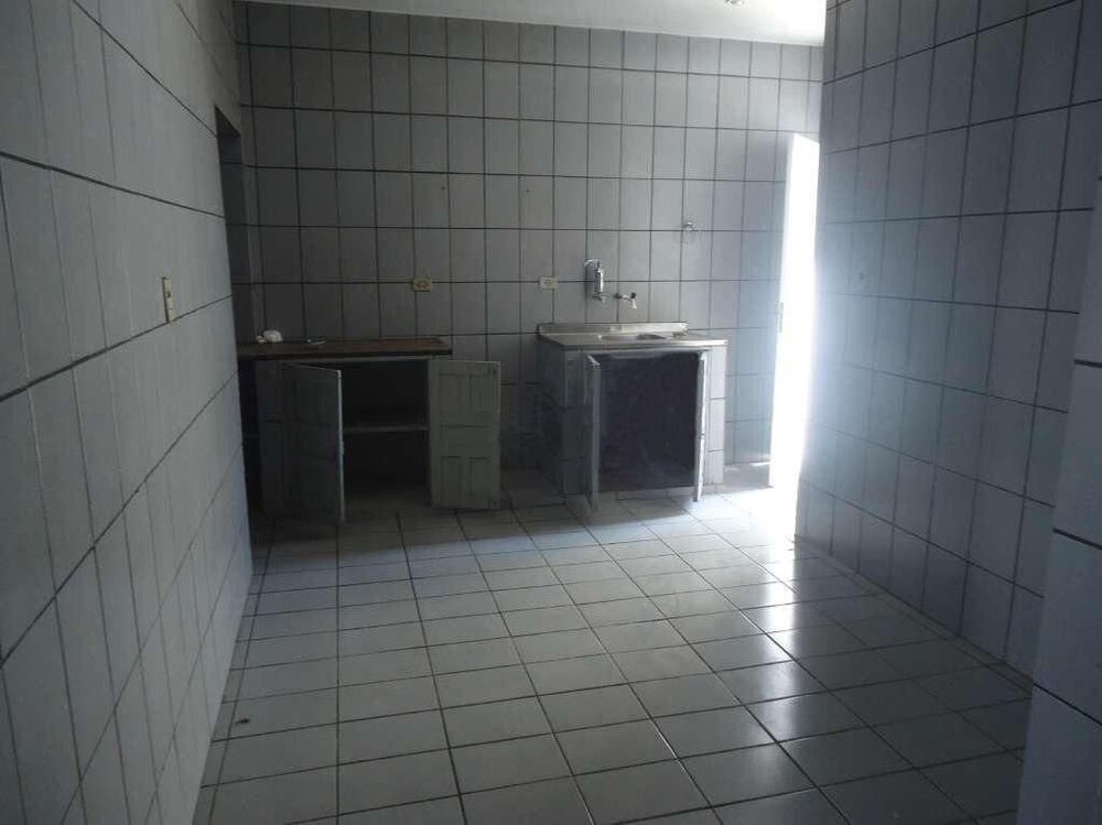 Casa à venda com 3 quartos, 250m² - Foto 5