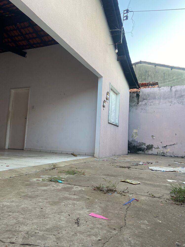 Casa à venda com 3 quartos, 160m² - Foto 2