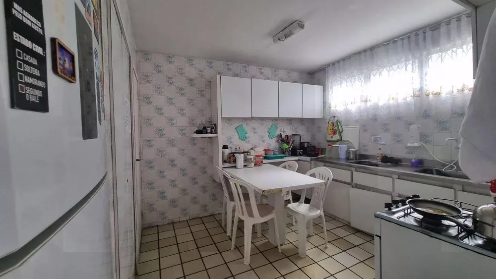 Cobertura, 5 quartos, 331 m² - Foto 2