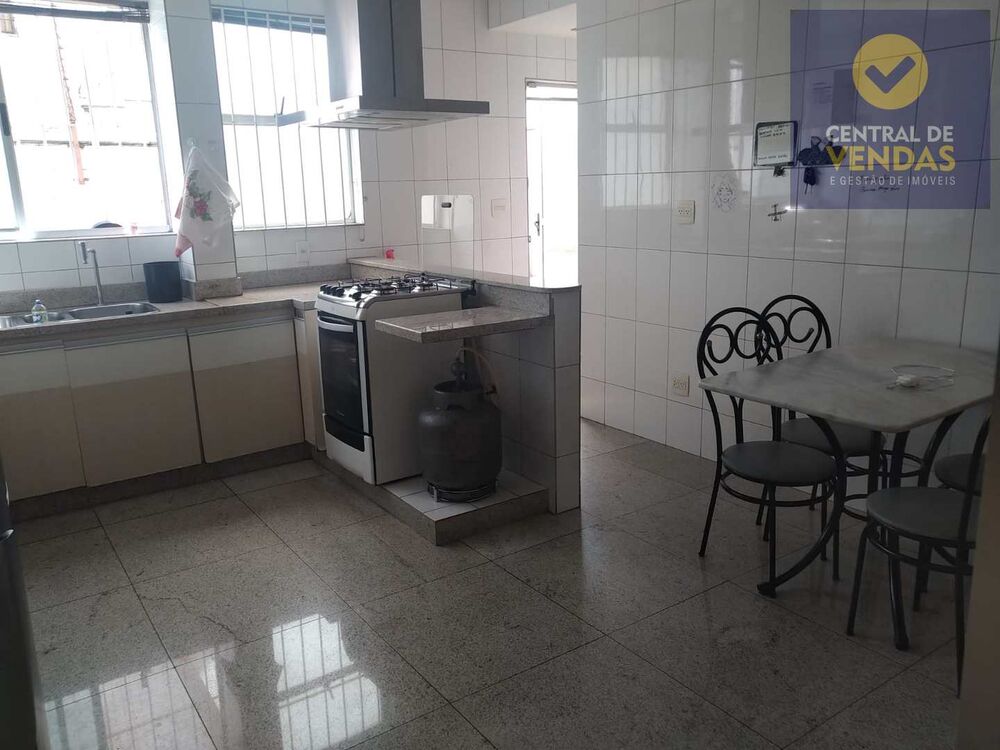 Apartamento, 4 quartos, 240 m² - Foto 1