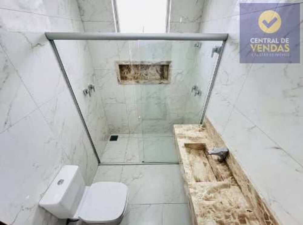 Casa, 3 quartos, 260 m² - Foto 1