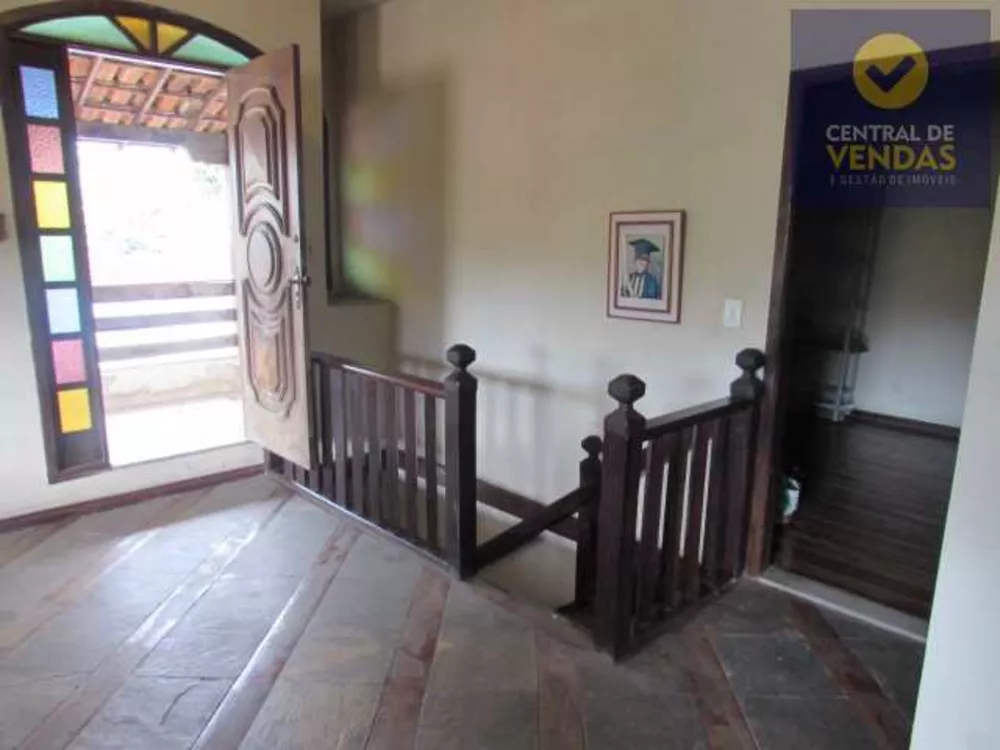 Casa à venda com 6 quartos, 360m² - Foto 3