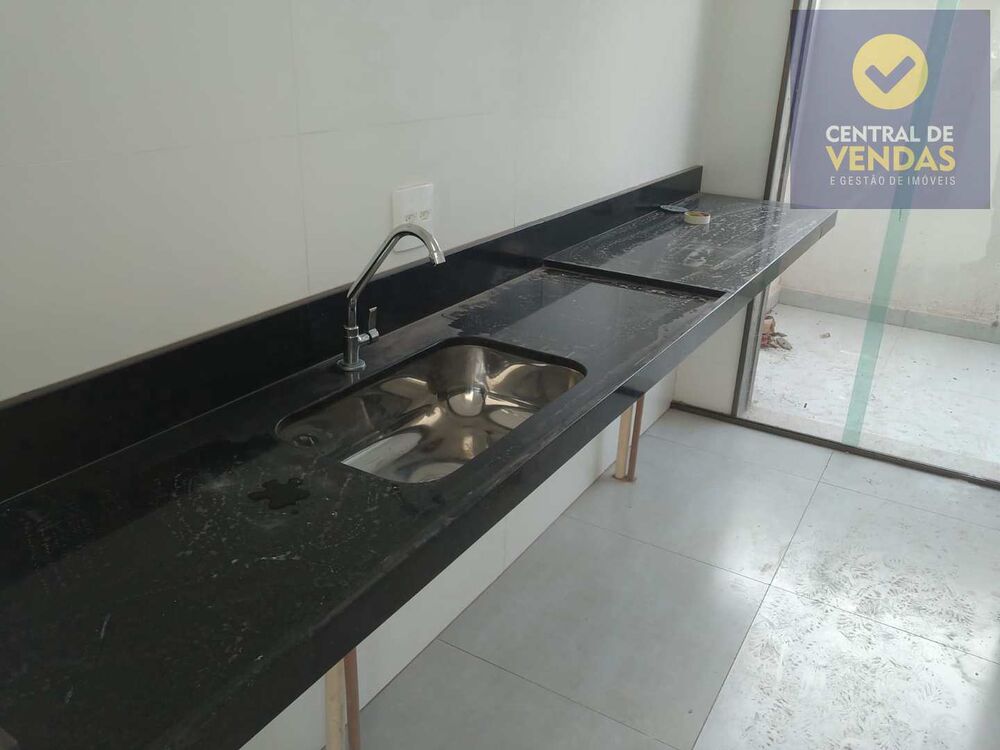 Apartamento à venda com 2 quartos, 100m² - Foto 3