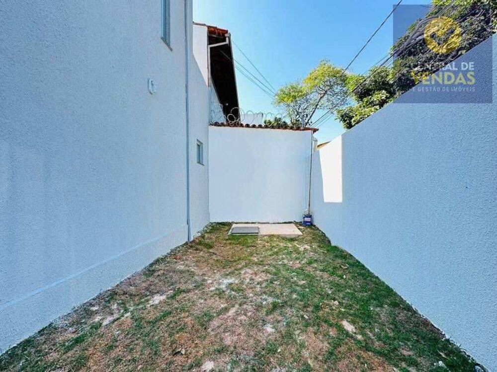 Casa à venda com 3 quartos, 130m² - Foto 4