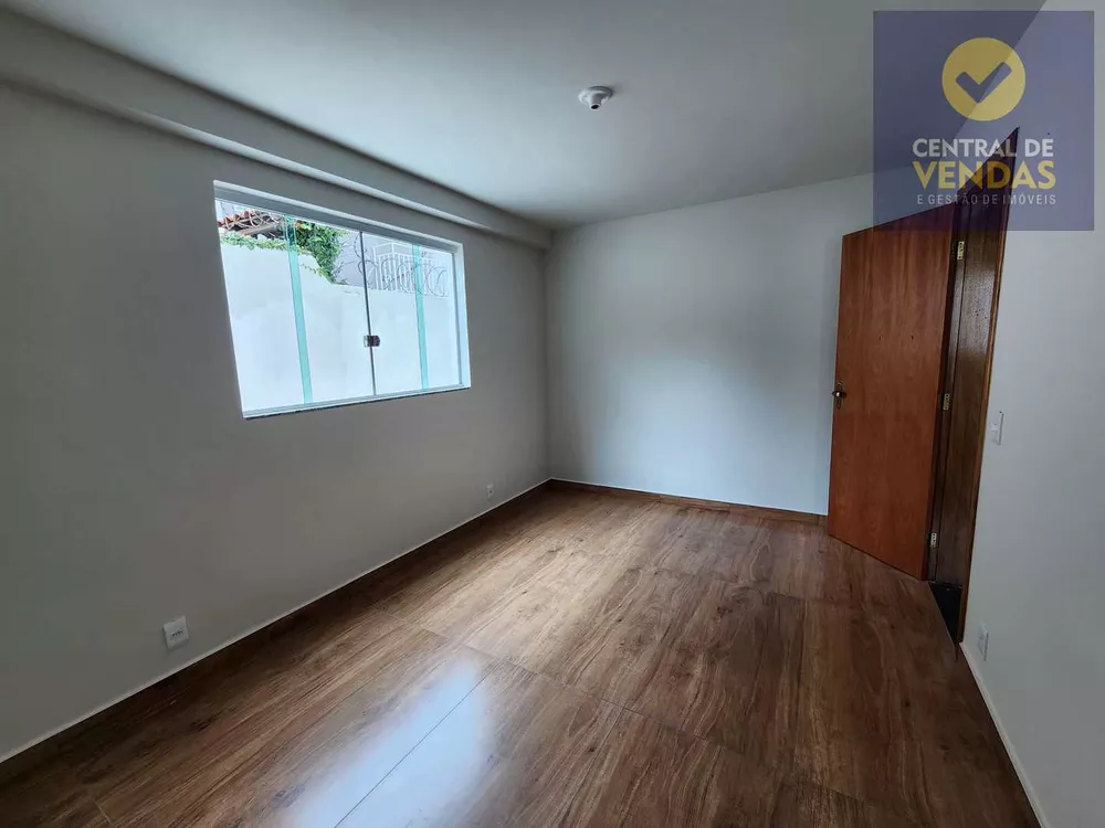 Apartamento à venda com 3 quartos, 180m² - Foto 3