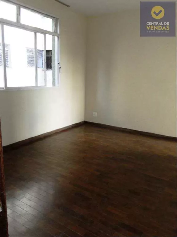 Apartamento à venda com 3 quartos, 95m² - Foto 2