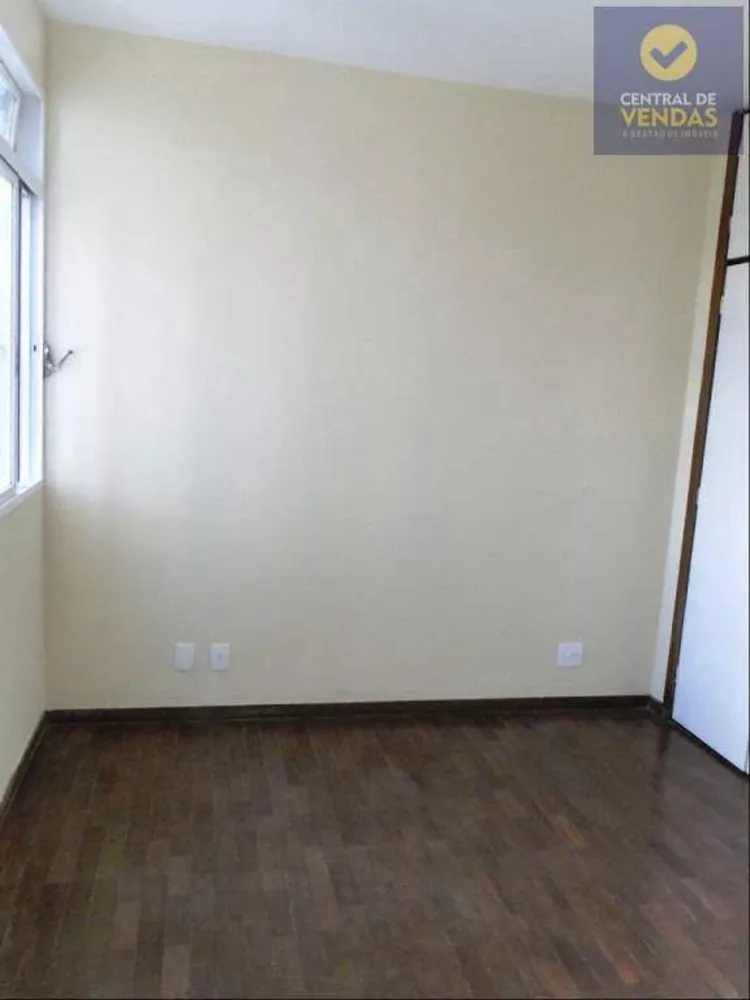 Apartamento à venda com 3 quartos, 95m² - Foto 11