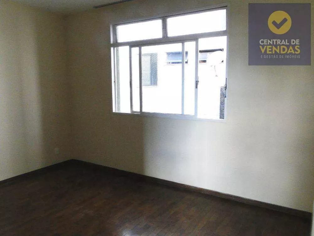 Apartamento à venda com 3 quartos, 95m² - Foto 1