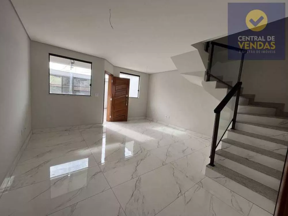 Casa à venda com 3 quartos, 88m² - Foto 4