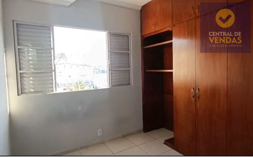 Apartamento à venda com 3 quartos, 85m² - Foto 2