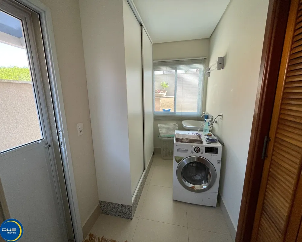 Casa, 3 quartos, 286 m² - Foto 2