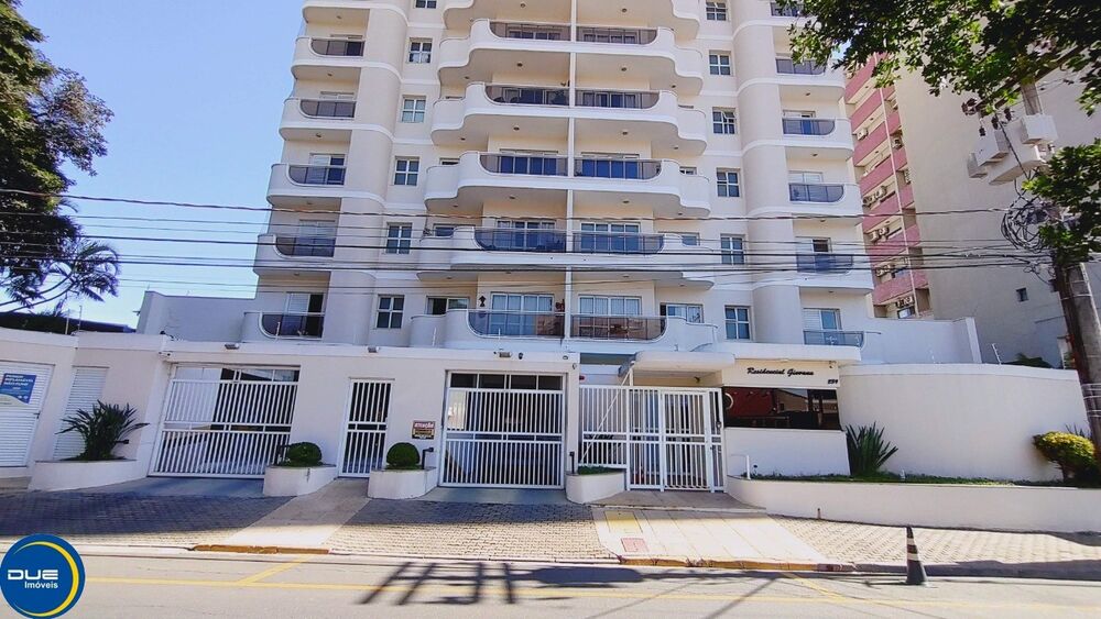 Apartamento à venda com 3 quartos, 152m² - Foto 1