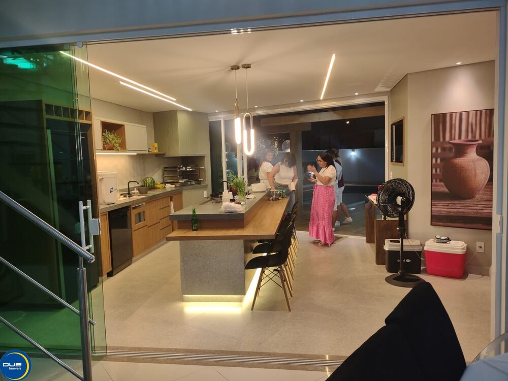 Casa, 4 quartos, 299 m² - Foto 4