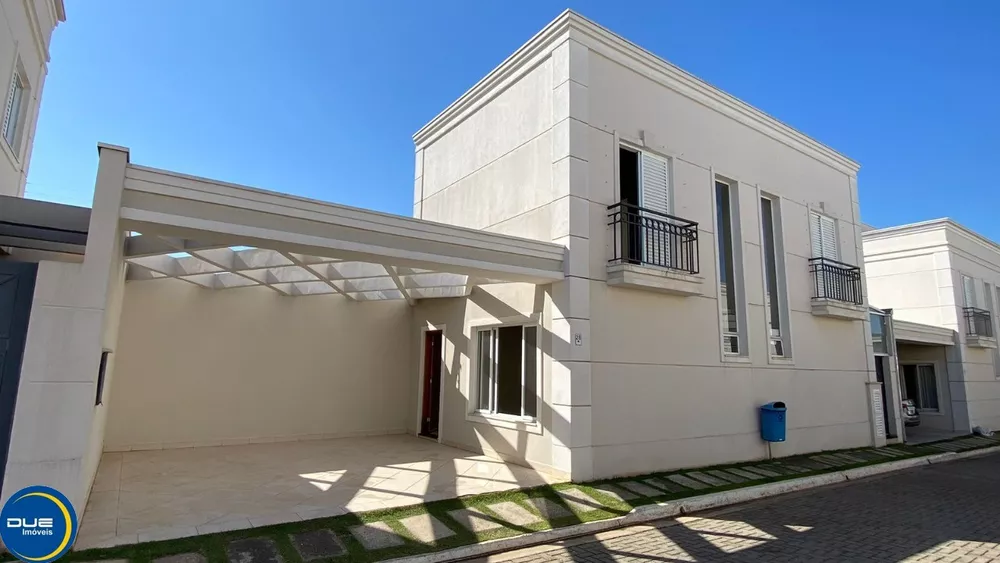 Casa à venda com 3 quartos, 122m² - Foto 1