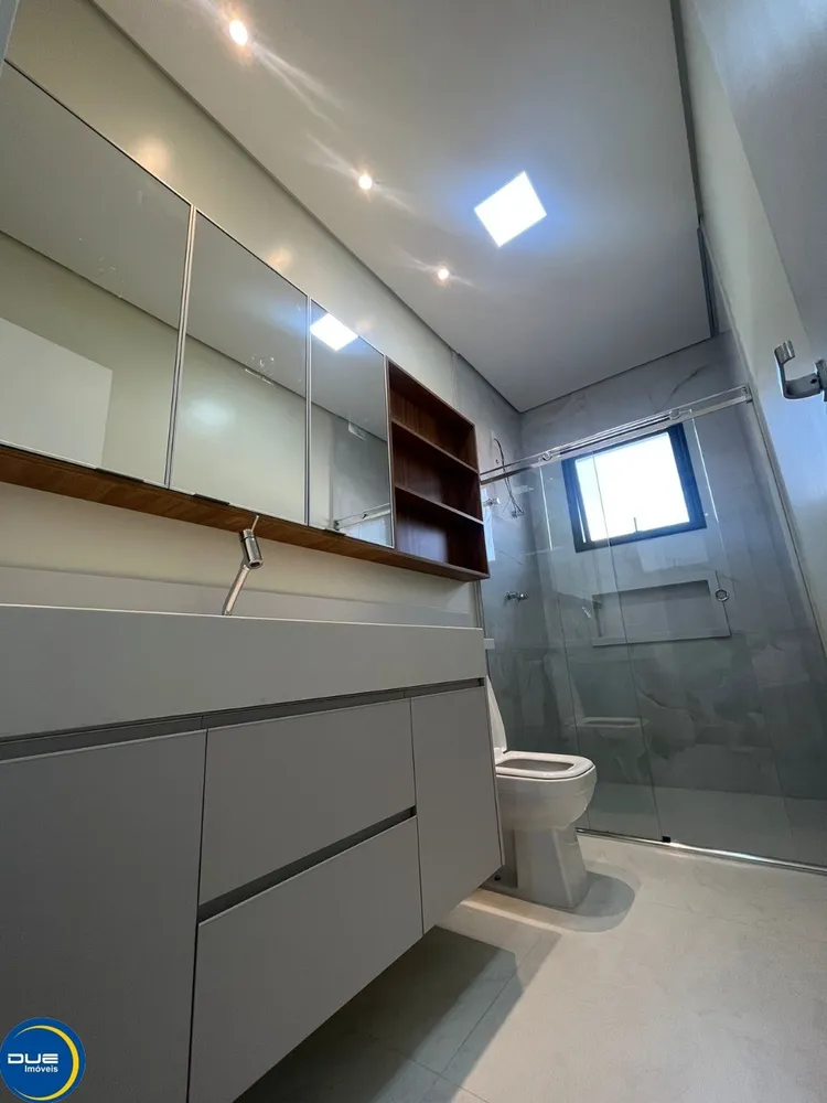 Casa, 3 quartos, 330 m² - Foto 1