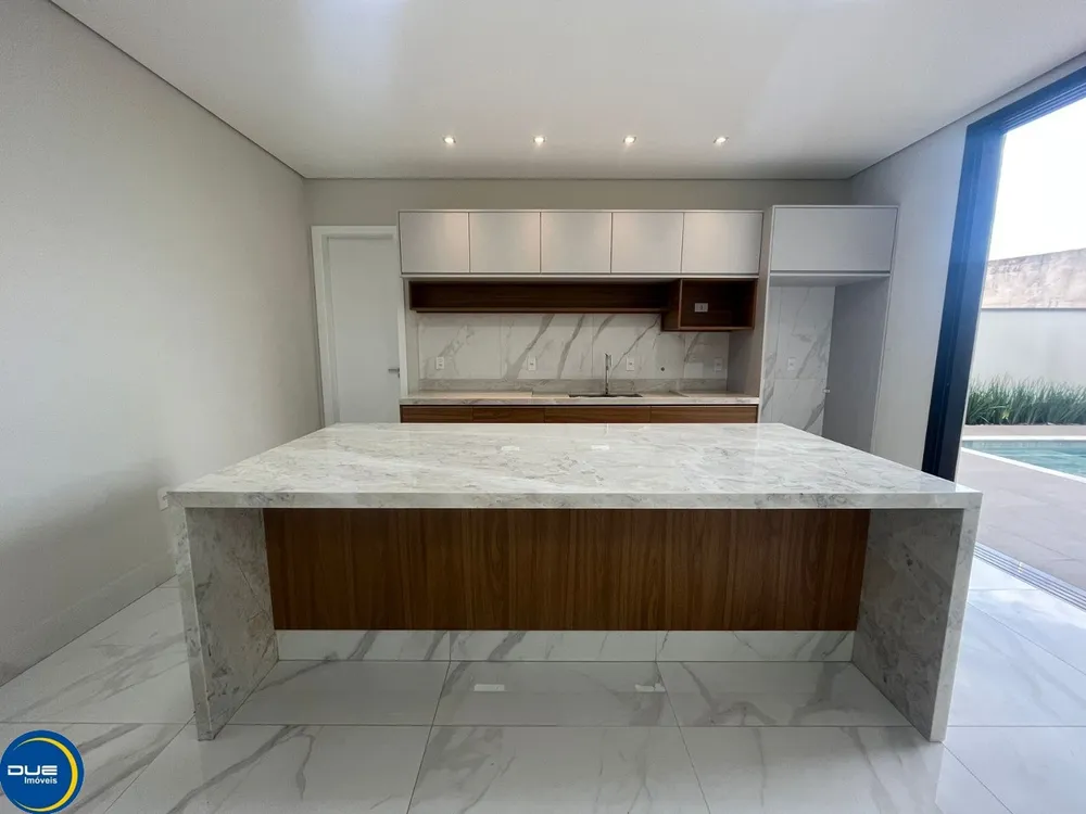 Casa, 3 quartos, 330 m² - Foto 4