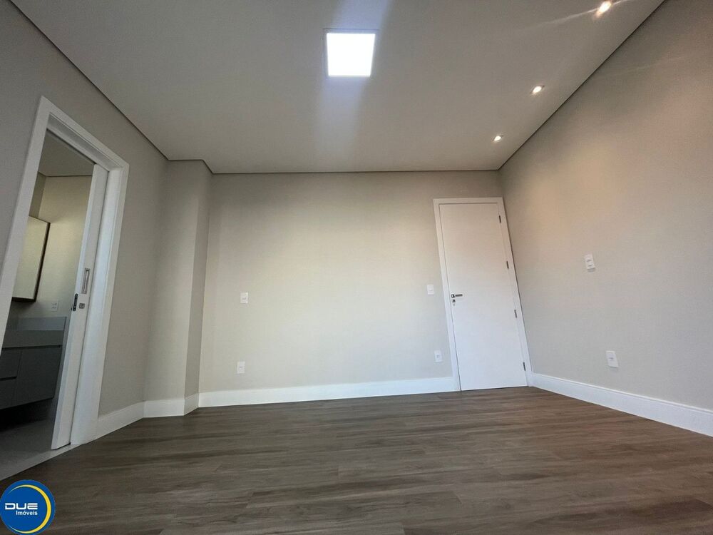 Casa, 3 quartos, 330 m² - Foto 4