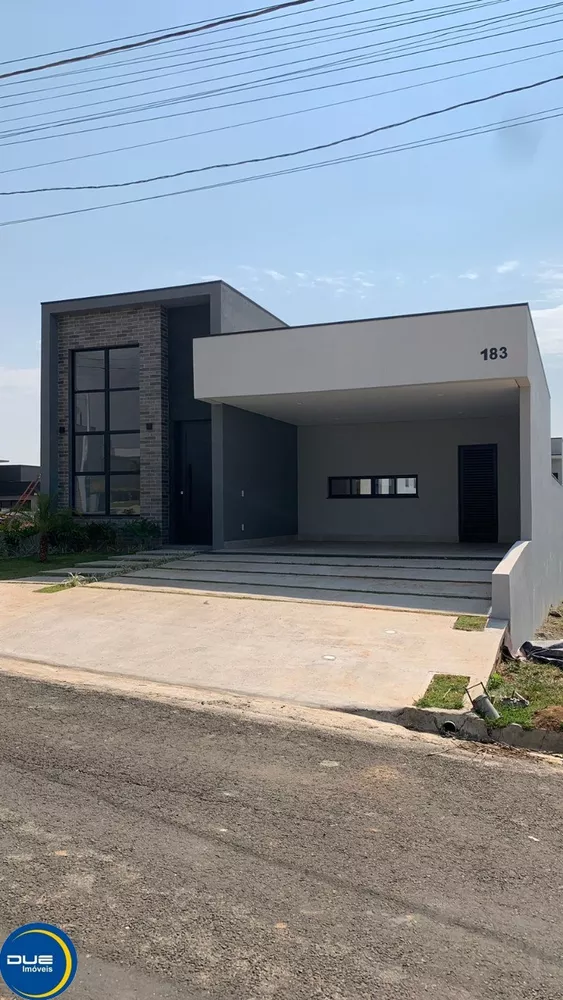 Casa à venda com 3 quartos, 301m² - Foto 3