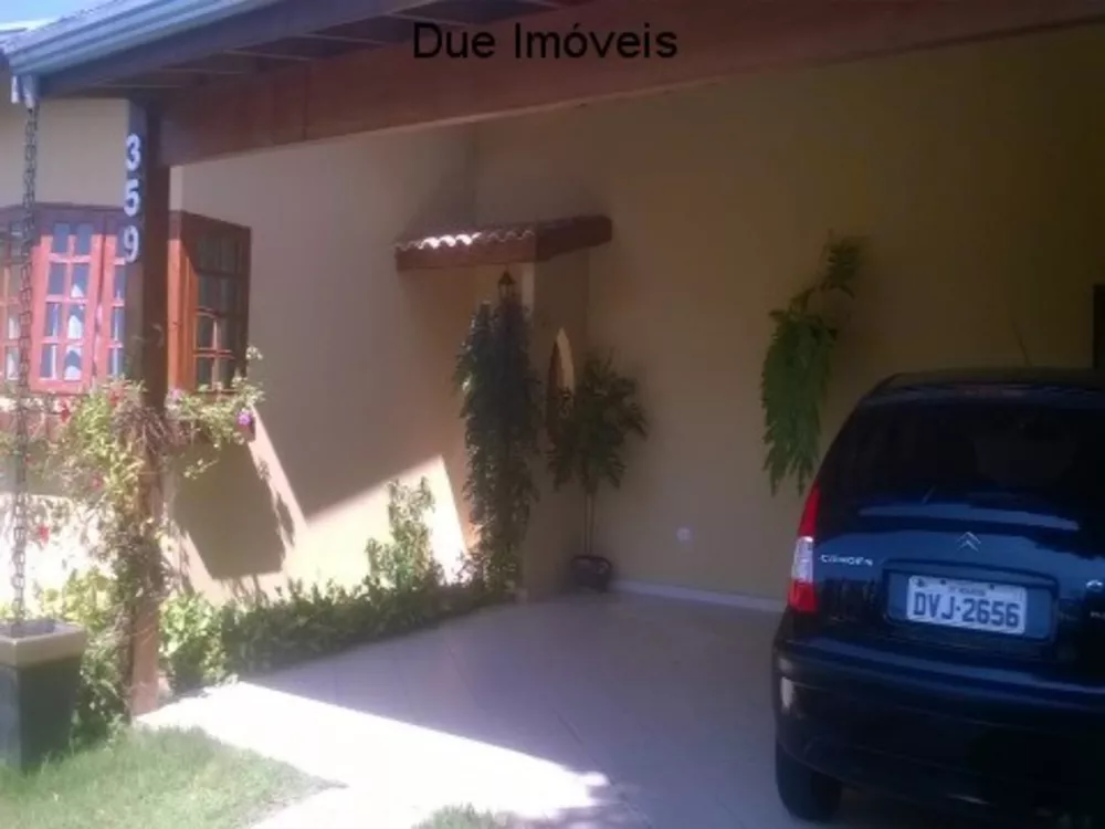 Casa à venda com 3 quartos, 300m² - Foto 3