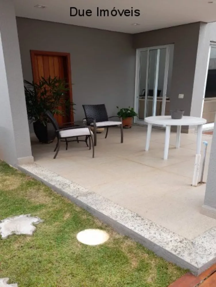 Casa à venda com 3 quartos, 194m² - Foto 11