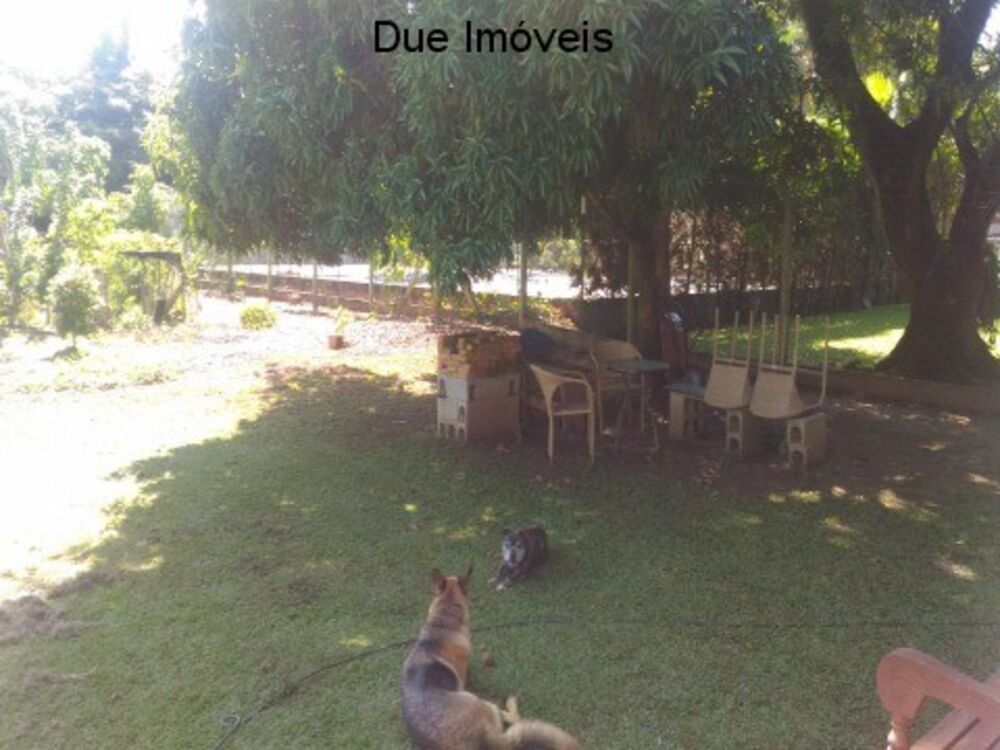Chácara à venda com 3 quartos, 200m² - Foto 3