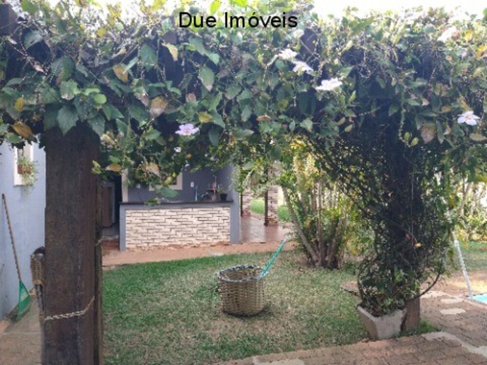 Chácara, 3 quartos, 1010 m² - Foto 2