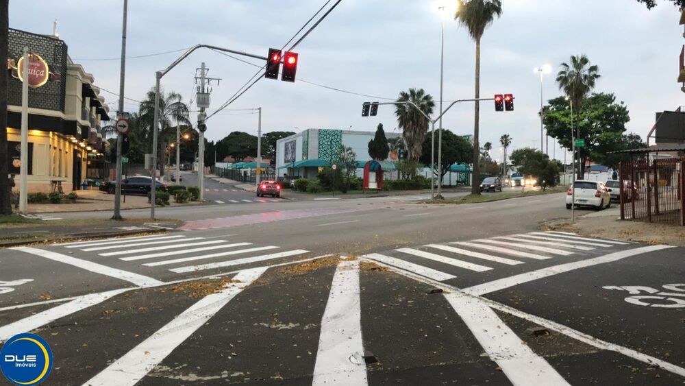 Loteamento e Condomínio, 1112 m² - Foto 2