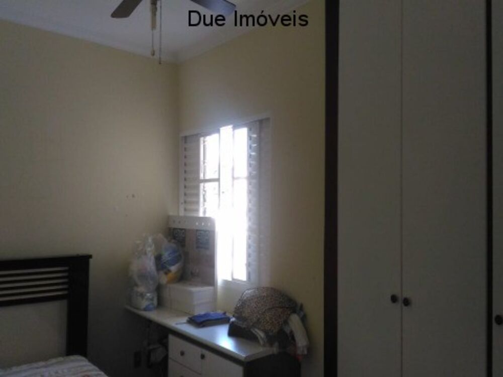 Casa à venda com 4 quartos, 267m² - Foto 3