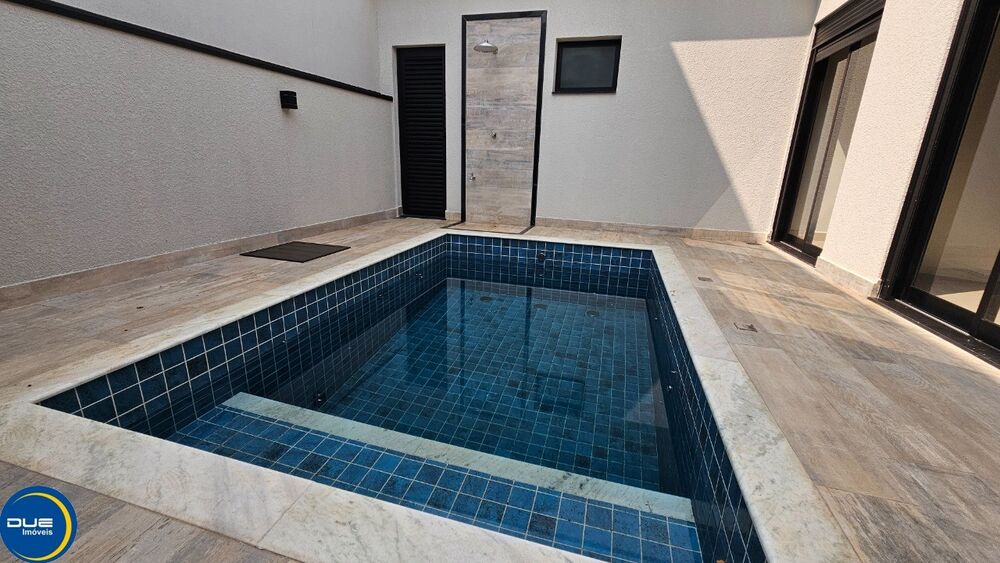 Casa à venda com 3 quartos, 250m² - Foto 4
