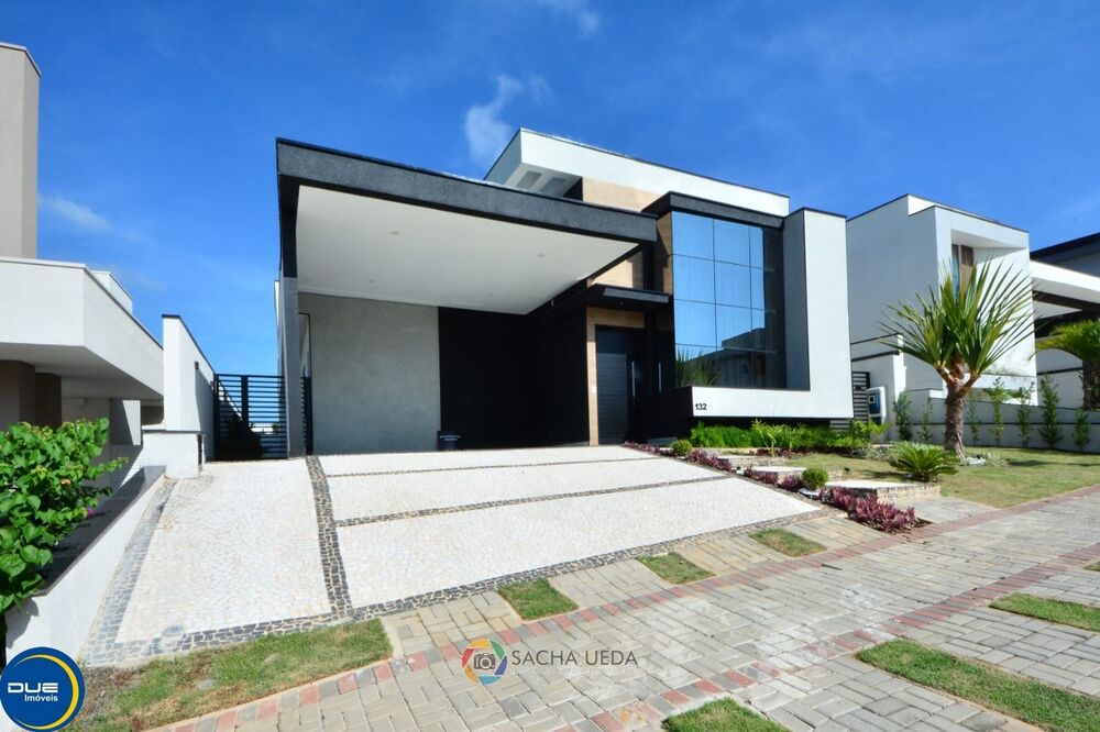 Casa, 4 quartos, 260 m² - Foto 1