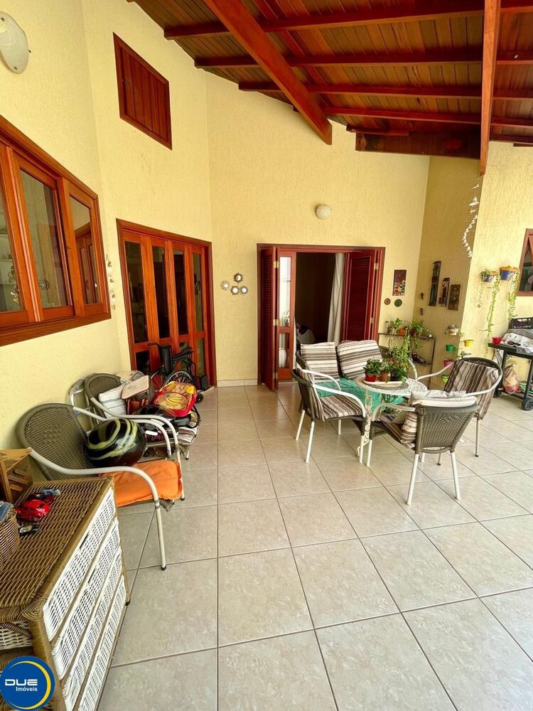 Casa, 3 quartos - Foto 2
