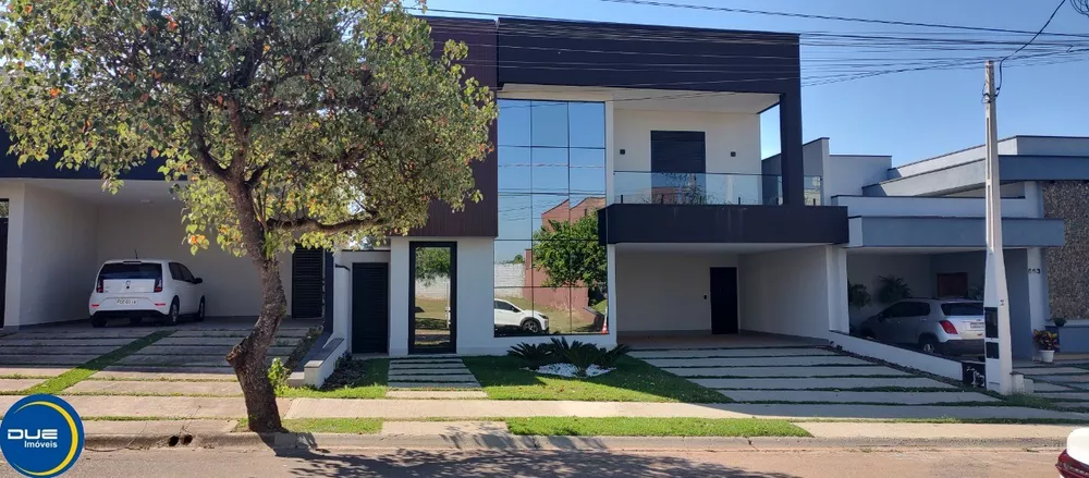 Casa à venda com 4 quartos, 255m² - Foto 2