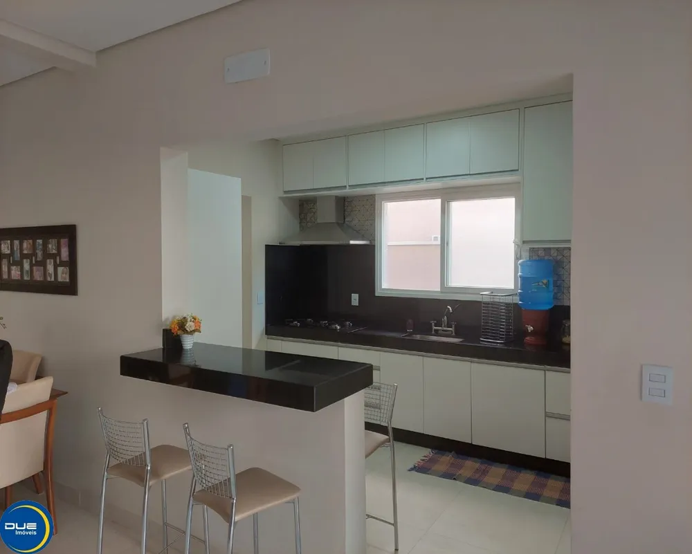 Casa, 4 quartos, 272 m² - Foto 3