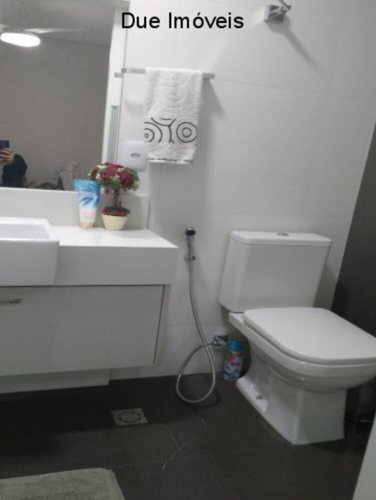 Apartamento à venda com 3 quartos, 160m² - Foto 2